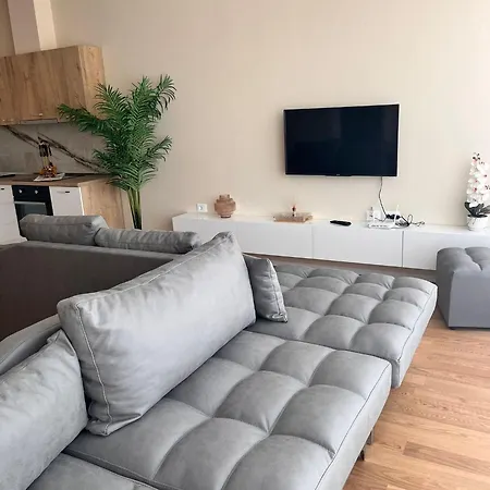 M & T 5 Apartment Tirana